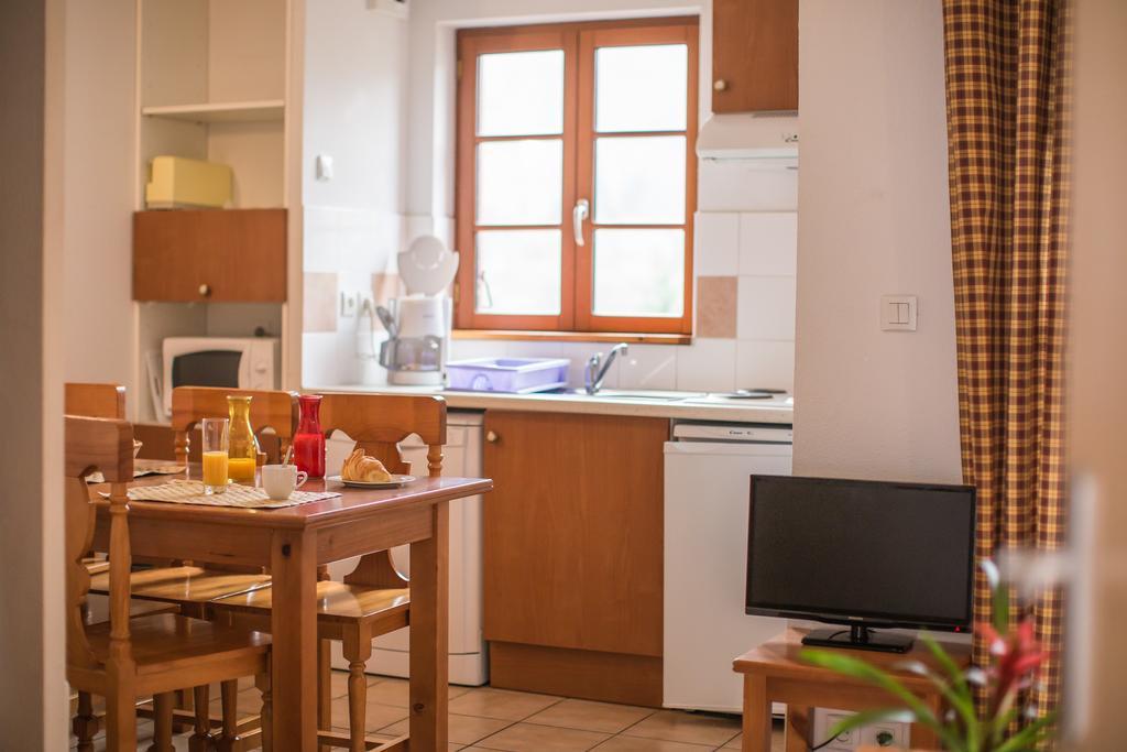 Residence Nemea Les Chalets D'Estive Cauterets Ruang foto