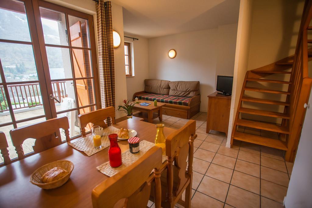 Residence Nemea Les Chalets D'Estive Cauterets Ruang foto