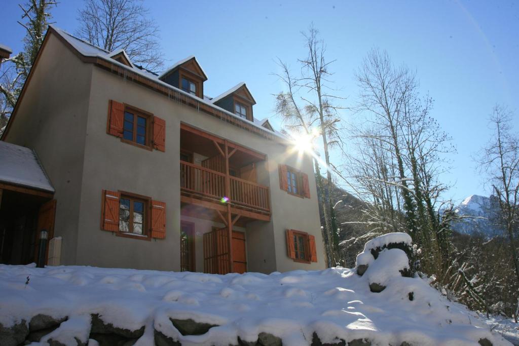 Residence Nemea Les Chalets D'Estive Cauterets Ruang foto